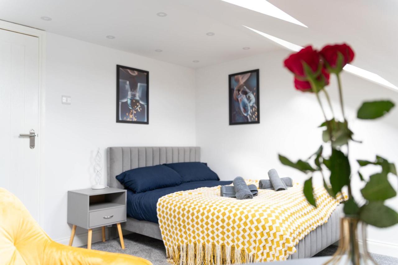 Open Mind Property - 6 Luxury Bedrooms With Free Parking Portsmouth Zewnętrze zdjęcie