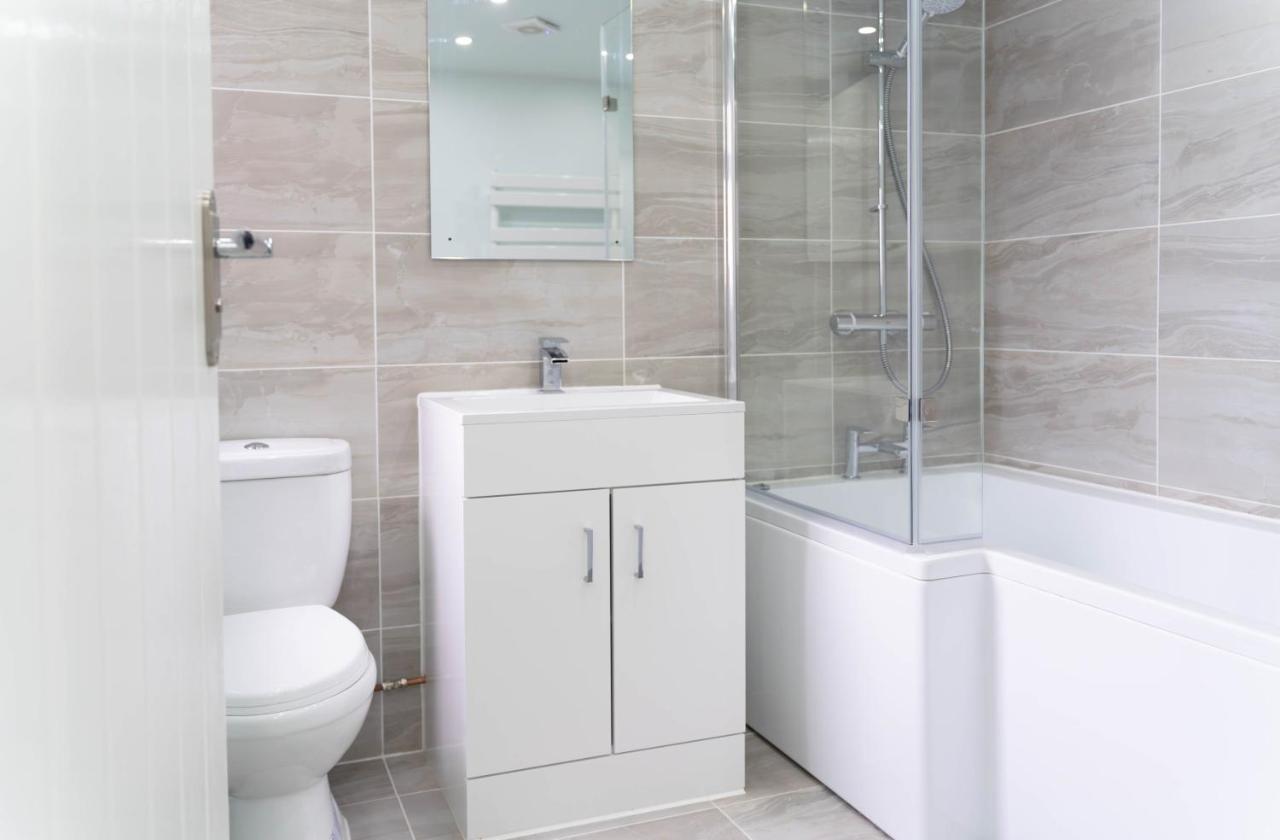 Open Mind Property - 6 Luxury Bedrooms With Free Parking Portsmouth Zewnętrze zdjęcie