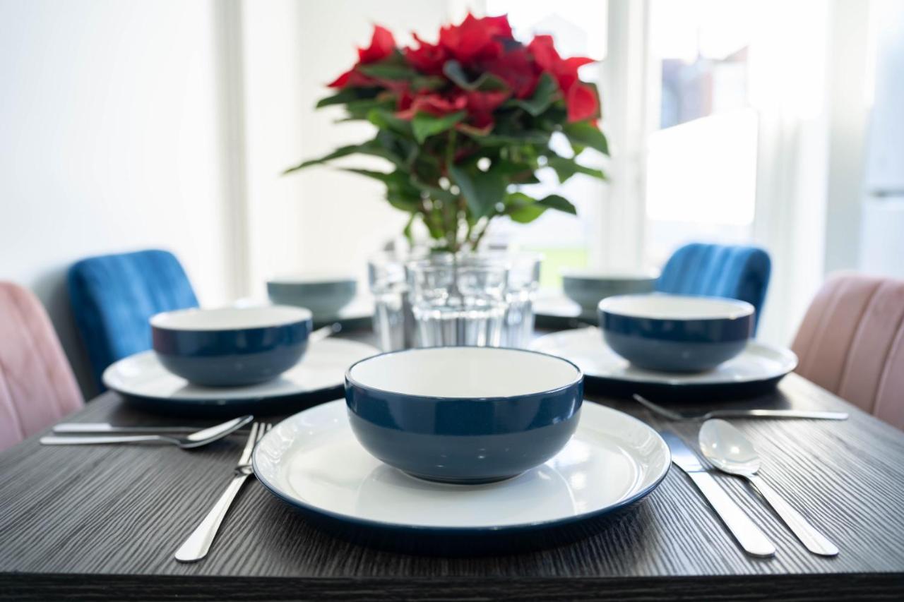 Open Mind Property - 6 Luxury Bedrooms With Free Parking Portsmouth Zewnętrze zdjęcie